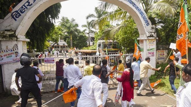 ମୋଦିଙ୍କ ଉପରେ ଆପତ୍ତିଜନକ ମନ୍ତବ୍ୟ :କଂଗ୍ରେସ, ବିଜେପି ଭିତରେ ଗଣ୍ଡଗୋଳ