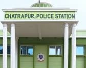 ଅତିରିକ୍ତ ତହସିଲଦାରଙ୍କ ପରିବାରକୁ କୁଳ ବାସନ୍ଦ ଅଭିଯୁକ୍ତ ଙ୍କ ବିରୋଧ ରେ ମାମଲା ରୁଜୁ