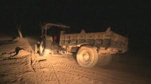 ବାଲି ଗାଡ଼ି ସିଜ୍ ବେଳେ ତହସିଲଦାରଙ୍କୁ ବାଲି ମାଫିଆଙ୍କ ଆକ୍ରମଣ