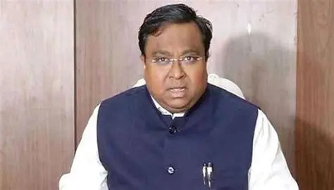 ସଂସଦର ଆଇଟି ଓ କମ୍ୟୁନିକେସନ ଷ୍ଟାଣ୍ଡି କମିଟିରୁ ଇସ୍ତଫା ଦେଲେ ସସ୍ମିତ ପାତ୍ର